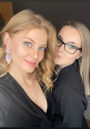 Choose one and f*ck her hard ! ❤️