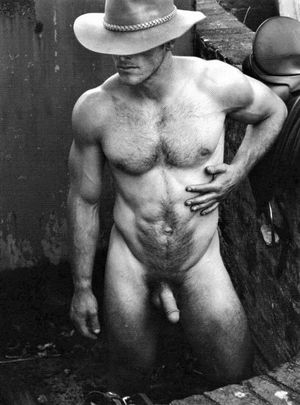 Male Mature Physique Beefcake Cute Athletic Vintage Photo image 1