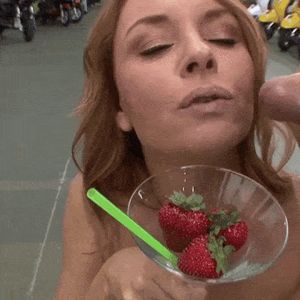 Strawberry cum cocktail