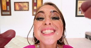 SEXY RILEY REID ENJOYS BEING A CUM-DUMP