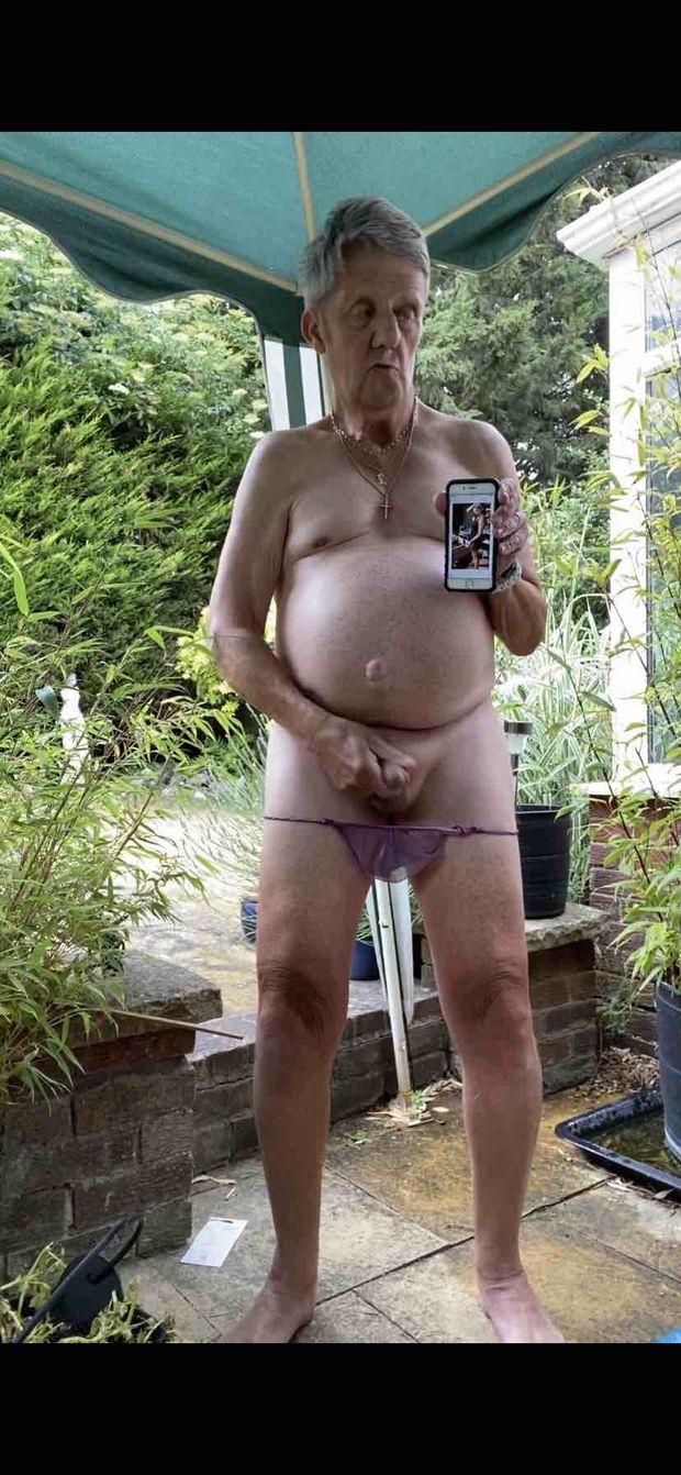 Feels good wanking when naked looking at woman on phone