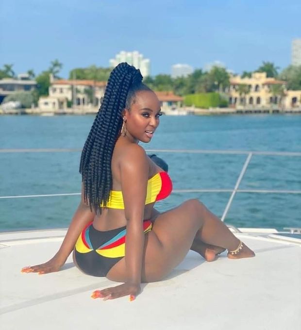 Thicc ebony on boat