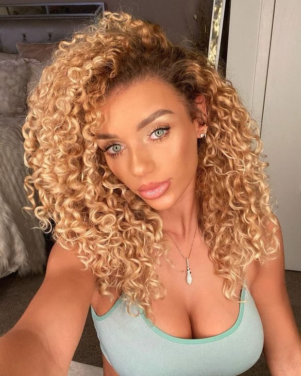 Jena Frumes pretty face and beautiful eyes