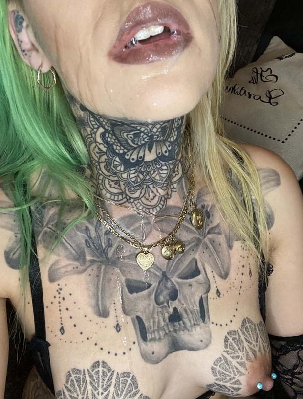 Tiny tits tatted