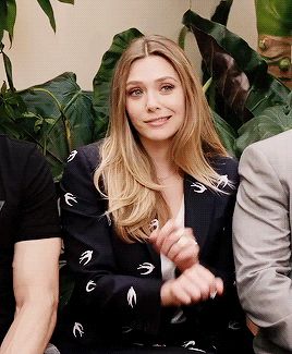 Sexy Blonde Elizabeth Olsen