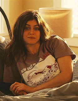 Sexy Casual Alexandra Daddario