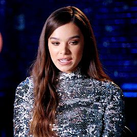 Hailee Seinfeld Silver Dress