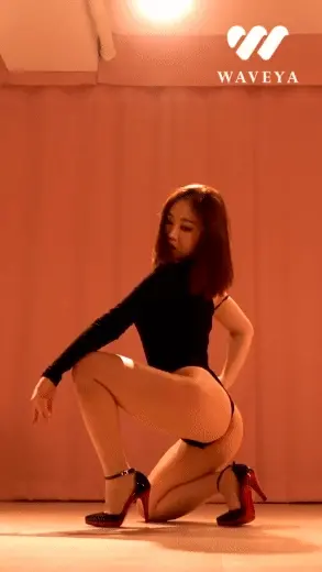 Sexy Waveya 5