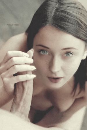 Sophie Turner strokes it