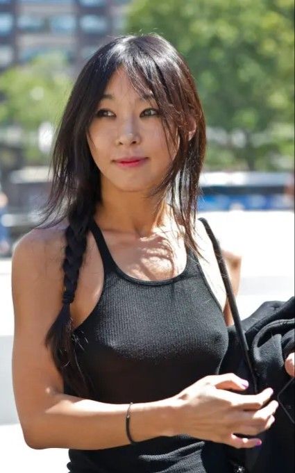 Black Tank