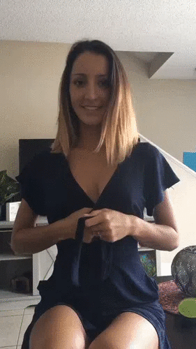 wiggle them bitch