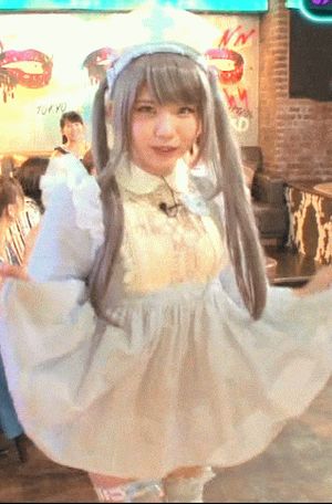 tiny japanese teen in cosplay