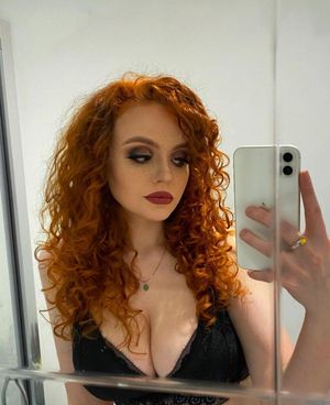 red hair red lips