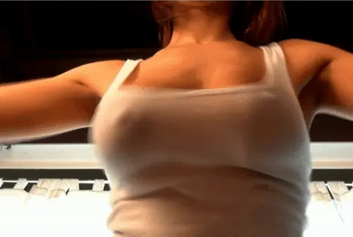 shaking tits