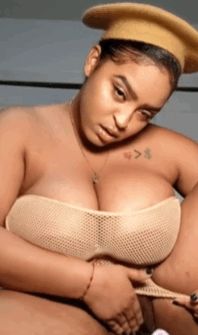 Gaia’s pussy smell