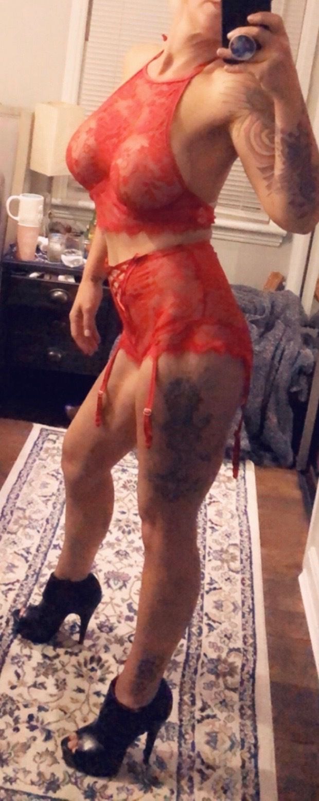 sexy moms