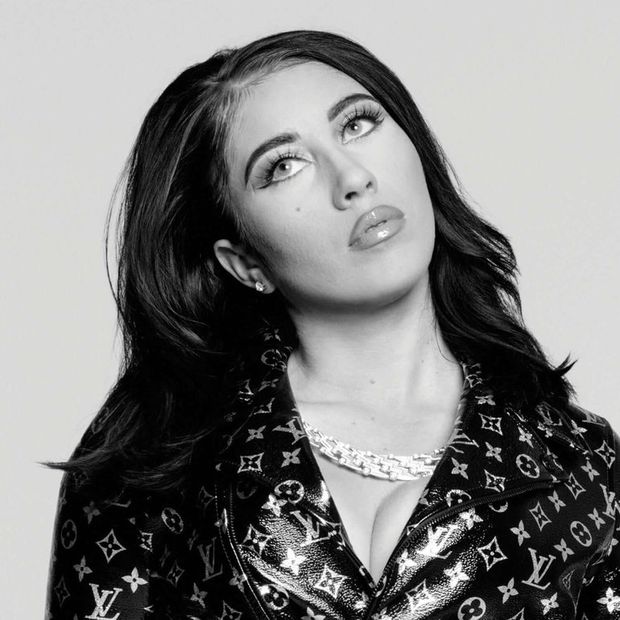 Kali Uchis #25
