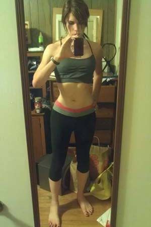 Slutty shemale of 26 yo in Newark NJ LF a guy with big cumshot to spray my face