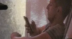 à fond le mec en branle