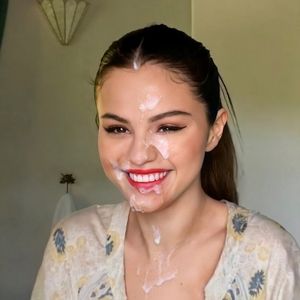 Selena facial 3