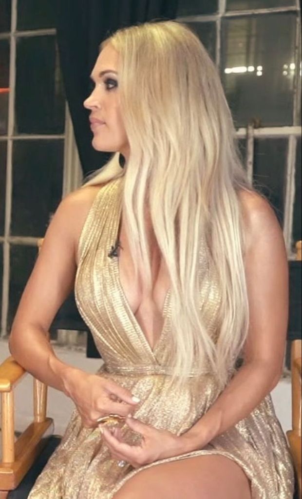 Carrie cleavage