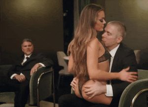 Honey I am in a meeting I will be late