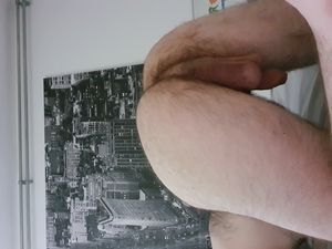 Showing off my ass for everyone