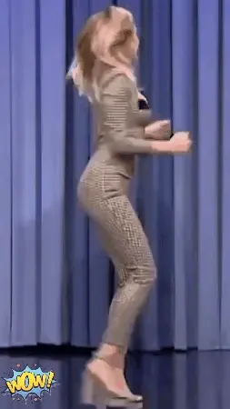 Miley Cyrus has a sweet body and ass