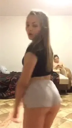 perfect blonde teen big ass have fun with friends  3
