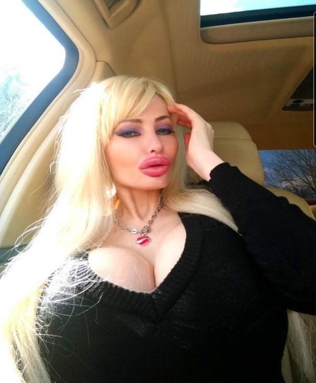 Blonde beauty;)
