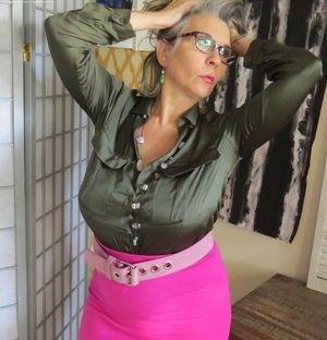 Petra so hot in pink