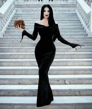 Morticia cosplay