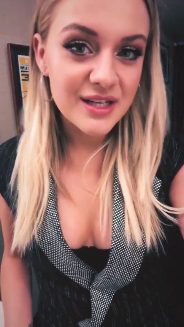 Kelsea brings you to her dressing room