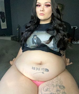cum on her belly