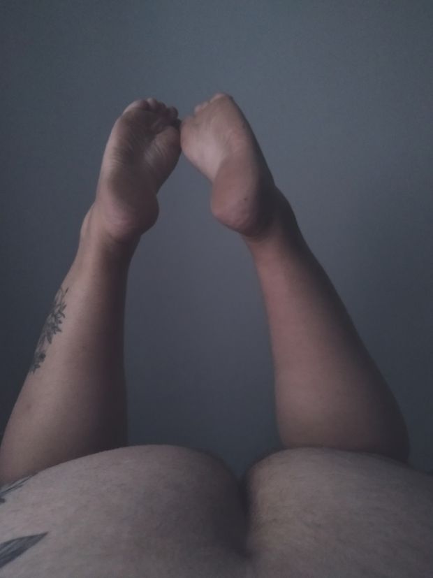 Bunda e pés