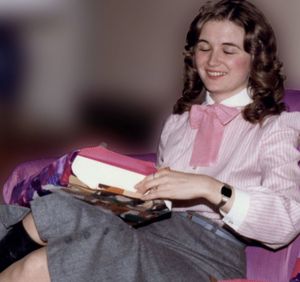 She read "The Preppy Handbook."