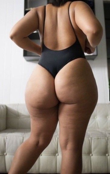 SOMEBODYS WIFE GOT A YUMMY WIDE ASS!