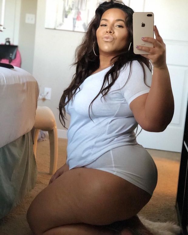 hot selfie