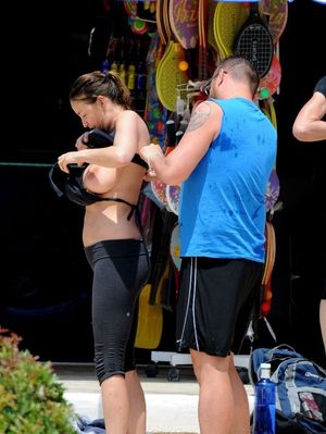 Lisa Snowdon in topless