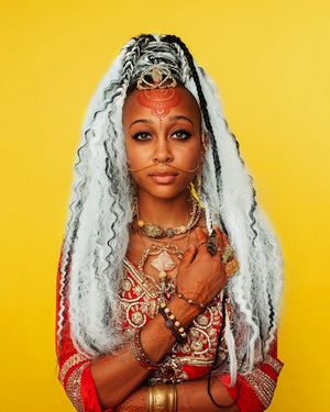 [ White Haired Wicca Babe ]