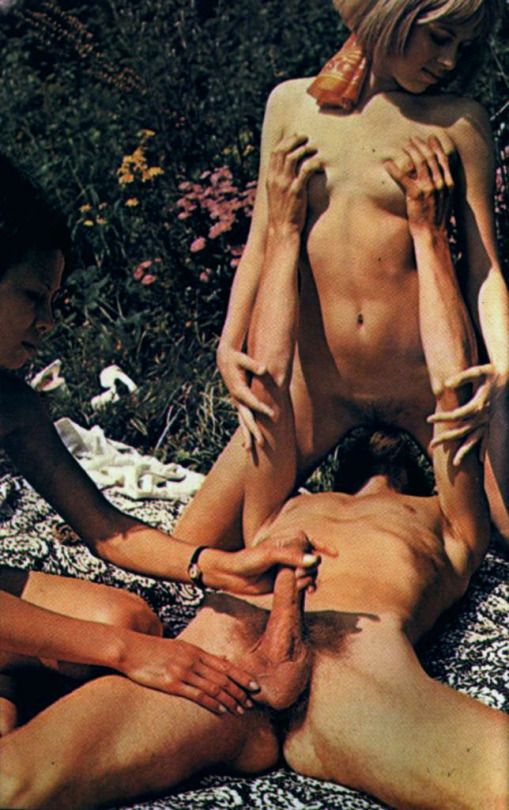 Hippie eats pussy and gets stroked