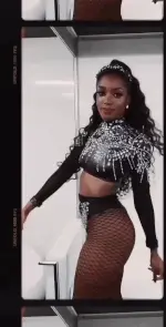 Iza ❤️ GIF #3
