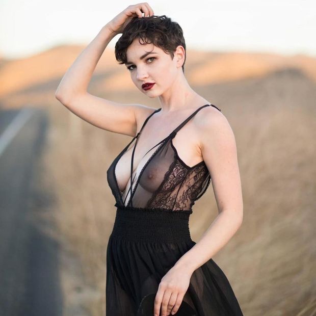 Short-haired perfection Jay Marie