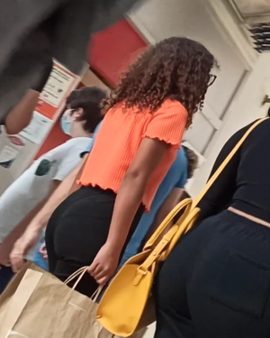 PICTURE tight ass non nude