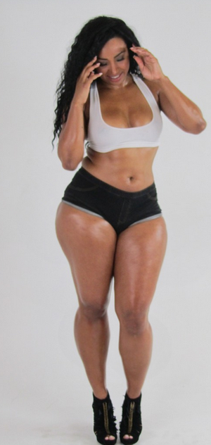 OILED UP PLUMP CURVY ASS