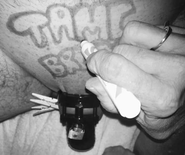 Markers and chastity cage