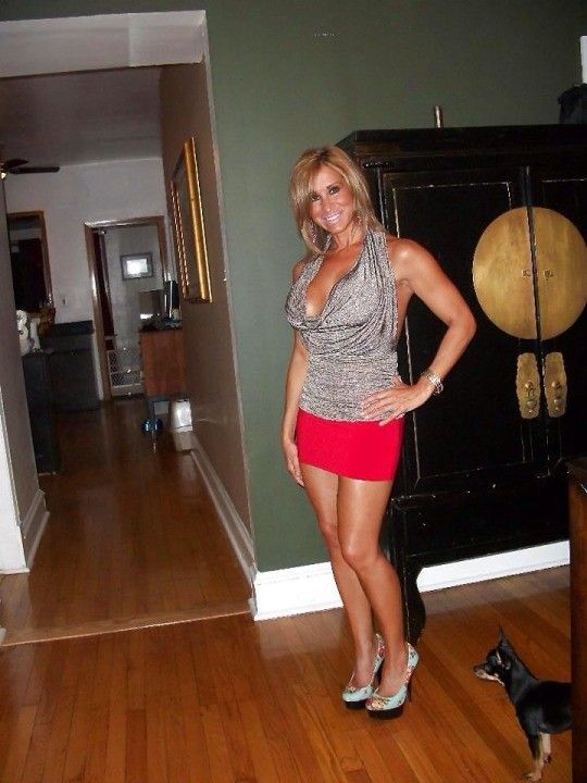 Mommy looking hot