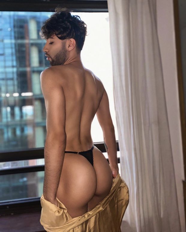 Black lace twink