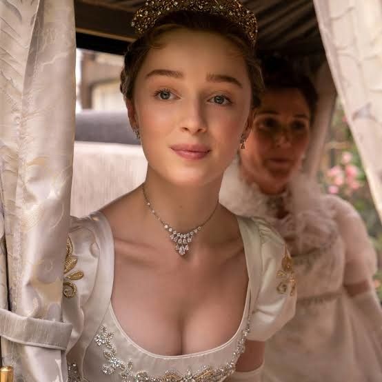 Phoebe Dynevor