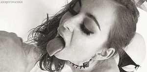 Wet Food Fetish For Riley Reid